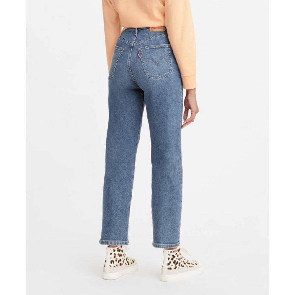 Levi's® Women's Ultra-High Rise Ribcage
Straight Jeans - Summer Slide new